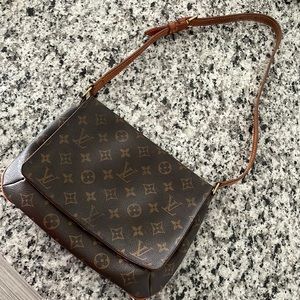 Authentic Louis Vuitton Shoulder Strap Handbag